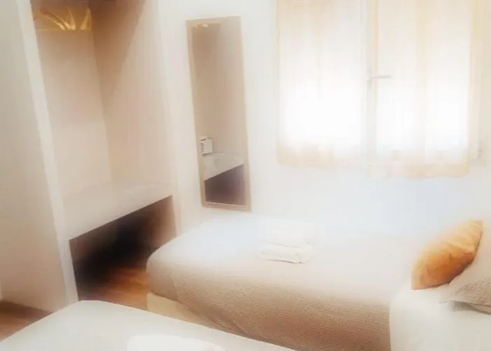 Stellanova Oda ve Kahvaltı 3*