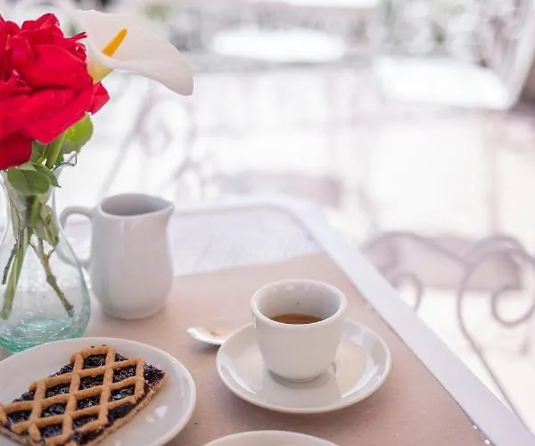 Stellanova Bed & Breakfast 3*